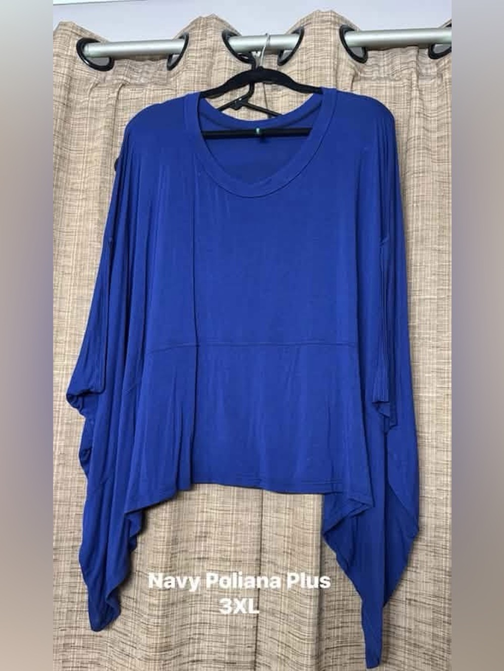 Plus-Size Navy Flowing Women’s Top - Relaxed Tunic